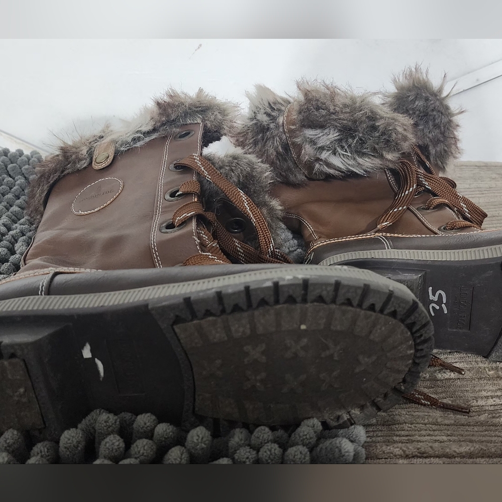 London Fog Brown and Tan Fur-Trimmed Winter Boots - Picture 4 of 6